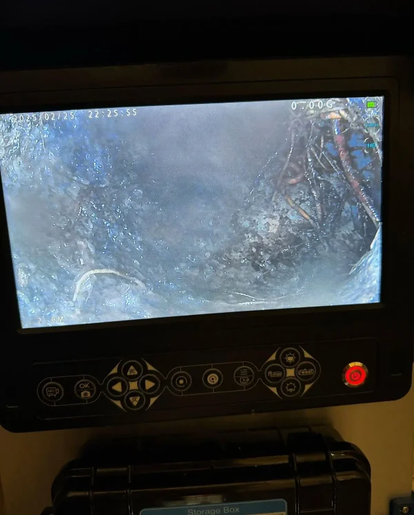 Snimanje cijevi kamerom